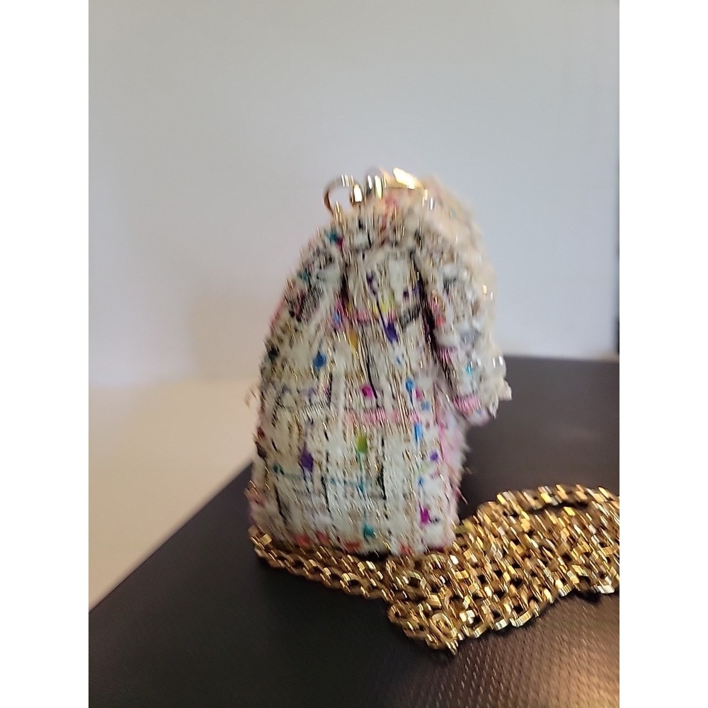 Tiny Treats by Zomi Gems a classic tweed handbag with Pearls in white+Multicolor - Picture 3 of 6